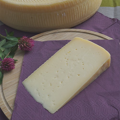 Grausteiner Hofkäse aus Rohmilch