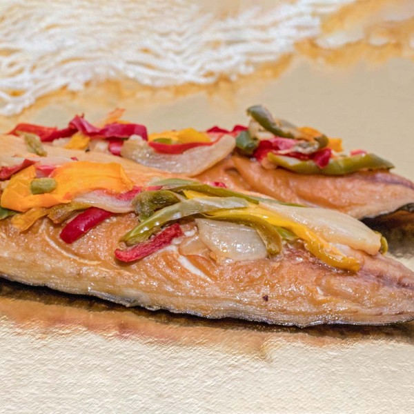 Makrelenfilet mit Paprika