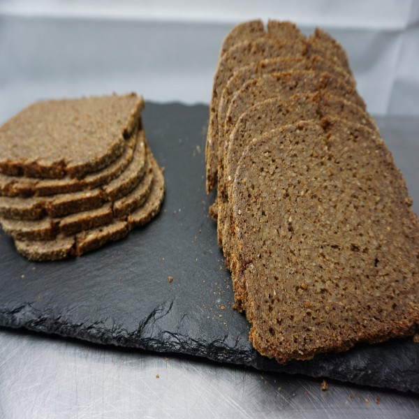 Kastenschwarzbrot