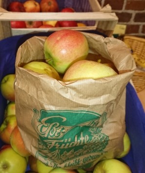 Apfel "Elstar" aus Langförden, Oldenburg, knackig saftig süß-säuerlich
